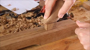 ویدیو نحوه ساخت تفنگ نیزه ای ماهیگیری چوبی