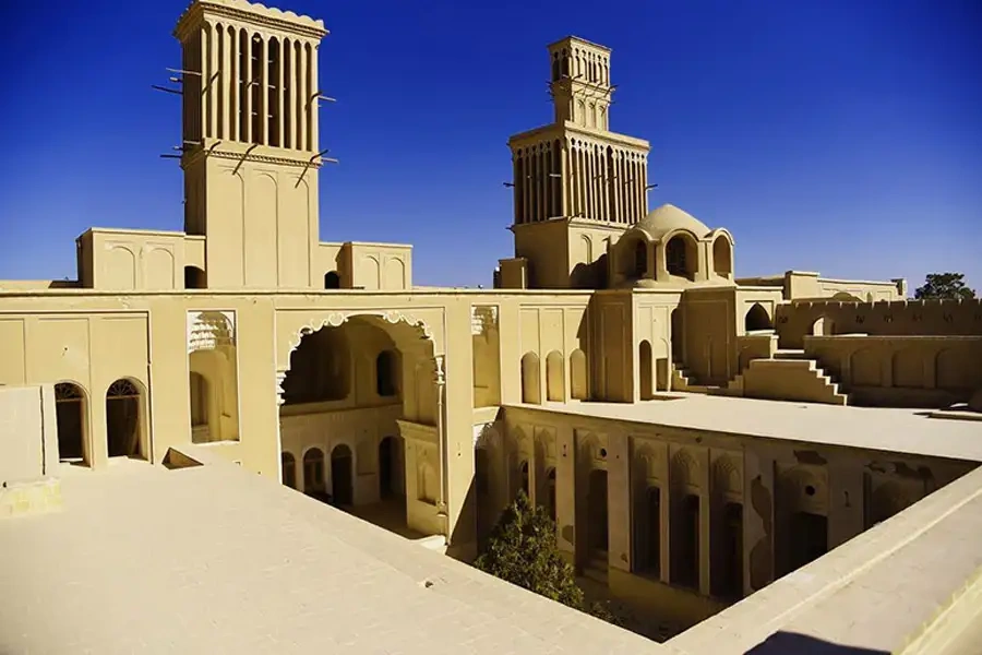 هر آنچه درباره سفر به یزد باید بدانیم | معماری شهر یزد