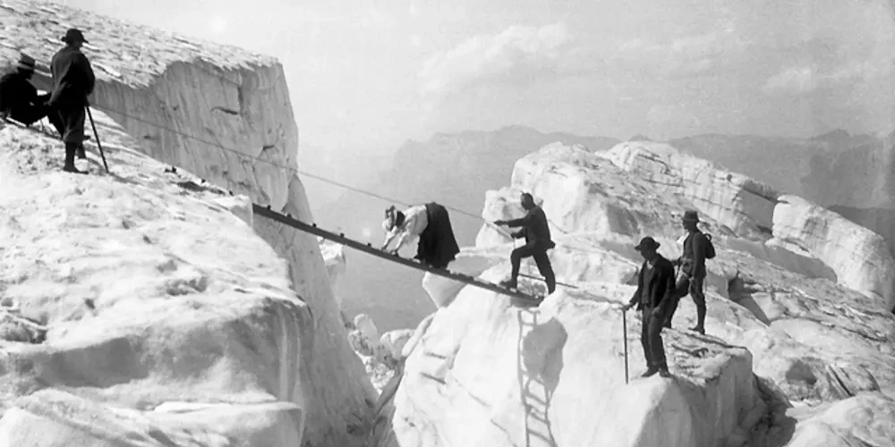 نکات مهم به هنگام تهیه لوازم و تجهیزات کوهنوردی | تاریخچه کوهنوردی