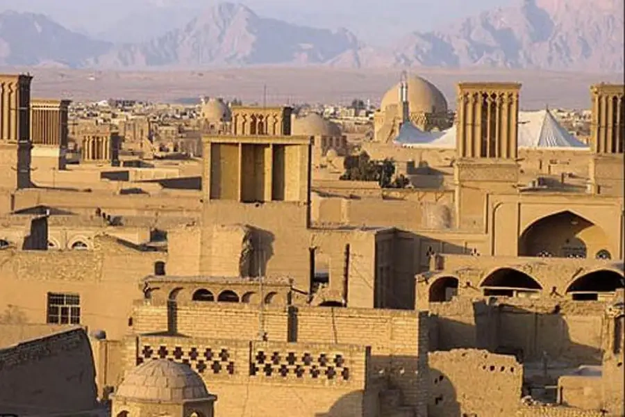 هر آنچه درباره سفر به یزد باید بدانیم | تاریخچه شهر یزد