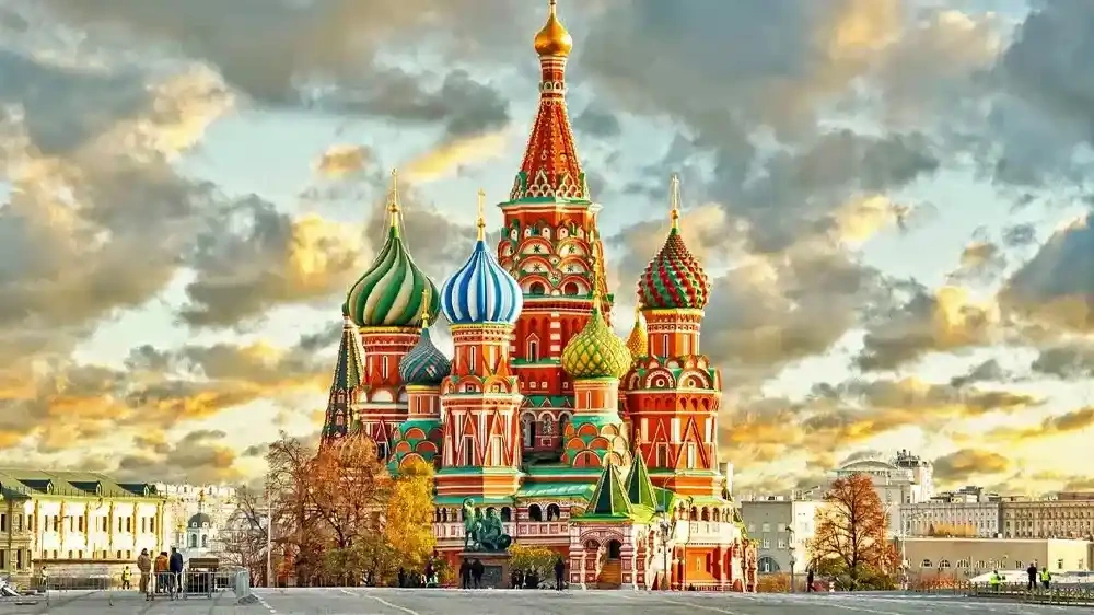 کلیسای جامع سنت باسیل (Saint Basil's Cathedral) | مکان‌های دیدنی و جاذبه‌های گردشگری کشور روسیه