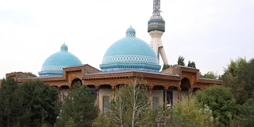کاخ عالی قاپو | سفر به اصفهان