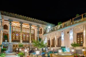 اقامتگاه و هتل سنتی عمارت شهسواران | در اصفهان