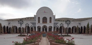 هتل و اقامتگاه گردشگری گلستانکوه خوانسار | در 2 کلیومتری خوانسار