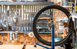 قدیمی ترین و تخصصی ترین تعمیرات دوچرخه در جزیره کیش